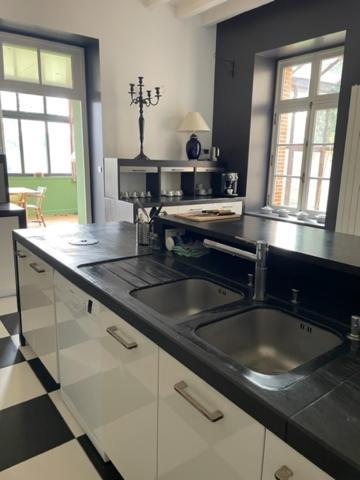 Vila Le Logis Cholet 49300 Lieu Exceptionnel En Famille Ou Amis Mazieres-en-Mauges Exteriér fotografie